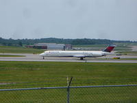 N939DL @ CVG - Douglas MD-88 - by Christian Maurer