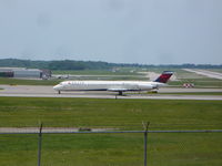 N961DL @ CVG - Douglas MD-88 - by Christian Maurer