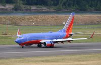 N246LV @ KPDX - Boeing 737-700 - by Mark Pasqualino