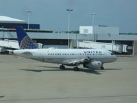 N851UA @ CVG - Airbus A319 - by Christian Maurer