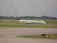 N960DL @ CVG - MD-88 - by Christian Maurer