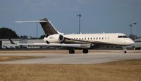 N92FX @ ORL - Global Express