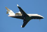 N99KW @ MCO - Challenger 605 - by Florida Metal