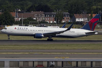 N196DN @ EBBR - Brussels - by Roberto Cassar