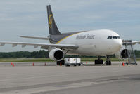 N154UP @ CYHM - Hamilton, ON - by olivier Cortot