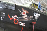 C-GVRA @ CYHM - the nose art - by olivier Cortot