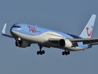G-OBYE @ GCRR - TUI Airlines UK BY2250 landing from Manchester (MAN) - by JC Ravon - FRENCHSKY