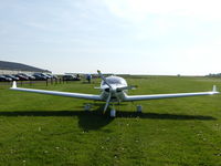 OO-H74 - From the front - by Ron van Glabbeeck