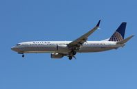 N38454 @ KLAS - Boeing 737-900ER
