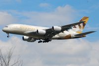 A6-APD @ EGLL - Landing at EGLL 27R - by m0sjv