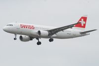 HB-IJR @ EGLL - Landing at EGLL 27R - by m0sjv