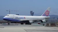 B-18725 @ SFO - SFO 2017 - by Clayton Eddy