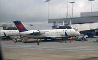 N881AS @ KATL - Atlanta - by Ronald Barker
