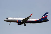 VP-BET @ EKCH - VP-BET landing rw 22L - by Erik Oxtorp