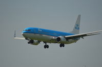 PH-BXR @ EHAM - KLM 737 LANDING - by fink123