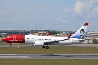 EI-FVR @ ESSA - Norwegian
