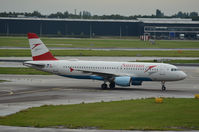 OE-LBO @ EHAM - AUSTRIAN AIRLINES - by fink123
