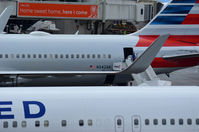 N342AN @ EHAM - AMERICAN AIRLINES BOIENG 767 - by fink123