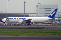 JA8358 @ RJTT - At Haneda - by Micha Lueck