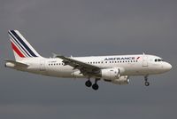 F-GRHP @ LFPO - Landing - by Romain Roux