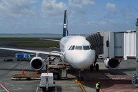 ZK-OXH @ NZAA - At Auckland - by Micha Lueck