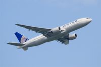 N788UA @ LFPG - Boeing 777-222, Take off rwy 06R, Roissy Charles De Gaulle airport (LFPG-CDG) - by Yves-Q