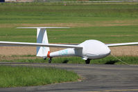 F-CGZR @ LFOR - Taxiing - by Romain Roux