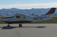 N6677B @ KBOI - Awaiting clearance for RWY 10R.