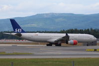 LN-RKH @ ENGM - SAS