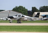 N12WU @ KOSH - Cirrus SR22T