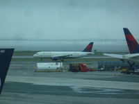N354NW @ JFK - Airbus A320 - by Christian Maurer