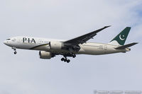 AP-BGZ @ KJFK - Boeing 777-240/LR - Pakistan International Airlines - PIA  C/N 33782, AP-BGZ - by Dariusz Jezewski www.FotoDj.com