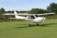 G-LOIS @ X3CX - Just landed at Northrepps. - by Graham Reeve