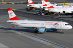 OE-LBI @ VIE - Austrian Airlines - by Chris Jilli