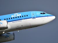 PH-BGO @ LFBD - KL1318 take off runway 23 to Amsterdam - by JC Ravon - FRENCHSKY
