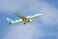 HL8044 @ YVR - Departure from YVR - by Manuel Vieira Ribeiro