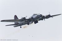 N3193G @ KFRG - Boeing B-17G Flying Fortress Yankee Lady  C/N 77255 - Yankee Air Museum, N3193G