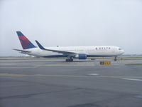 N172DN @ JFK - Boeing 767-300ER - by Christian Maurer