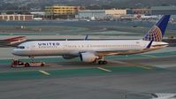 N595UA @ KSFO - SFO 2017. - by Clayton Eddy