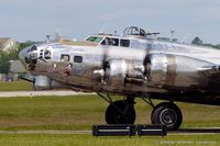 N3193G @ KFRG - Boeing B-17G Flying Fortress Yankee Lady  C/N 77255 - Yankee Air Museum, N3193G