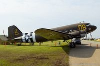N15SJ @ KRDG - Douglas DC-3C Skytrain Second Chance C/N 33049, N15SJ