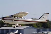 N5553T @ KOSH - Cessna 172E Skyhawk  C/N 17251453, N5553T - by Dariusz Jezewski www.FotoDj.com