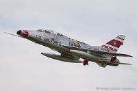 N2011V @ KOSH - North American F-100F Super Sabre C/N 56-3948, N2011V