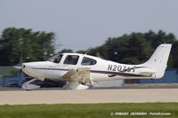 N2075T @ KOSH - Cirrus SR20  C/N 1075, N2075T - by Dariusz Jezewski www.FotoDj.com