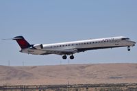 N815SK @ KBOI - Landing RWY 28L. - by Gerald Howard