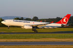 TC-JCI @ VIE - Turkish Airlines - by Chris Jilli