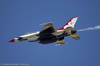 86-0041 @ KOSH - F-16D Fighting Falcon 86-0041 8 from USAF Thunderbirds  Nellis AFB, NV