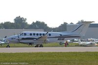 N511D @ KOSH - Raytheon Aircraft Company B300 King Air  C/N FL-172, N511D - by Dariusz Jezewski www.FotoDj.com