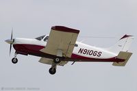 N910GS @ KOSH - Piper PA-28R-200 Arrow II  C/N 28R-7635029, N910GS - by Dariusz Jezewski www.FotoDj.com