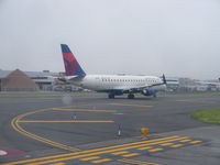 N211JQ @ JFK - ERJ-170LR